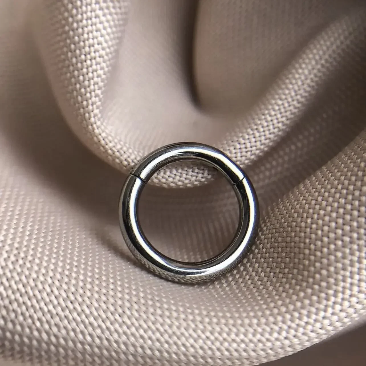 G23 Titanium Nose Ring 14G 16G - Helix Cartilage Ring review and price