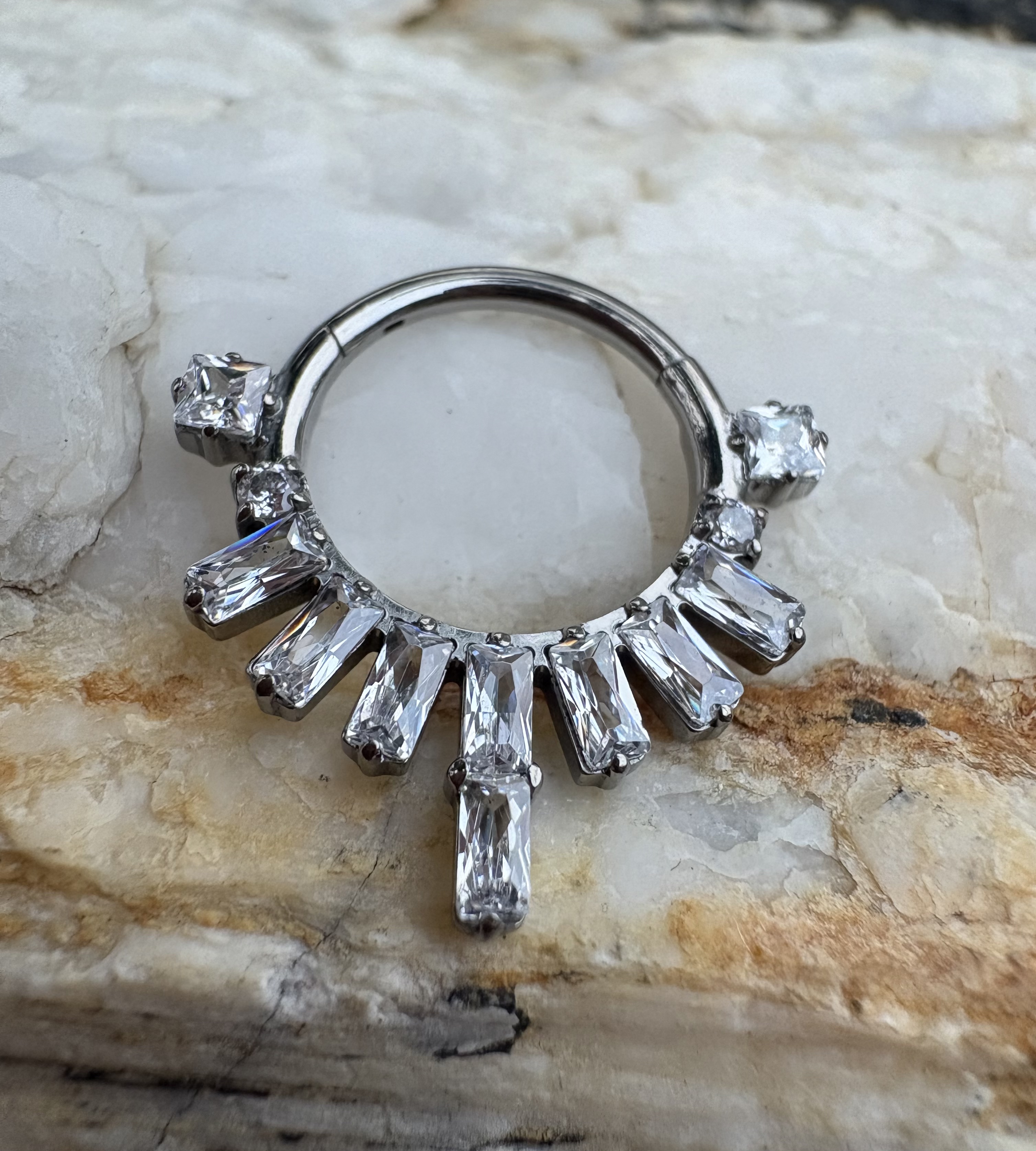 16G Implant Grade Titanium Hin - Body Jewelry Implant Grade Titanium review and price